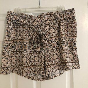 Catos Loose Cloth Shorts